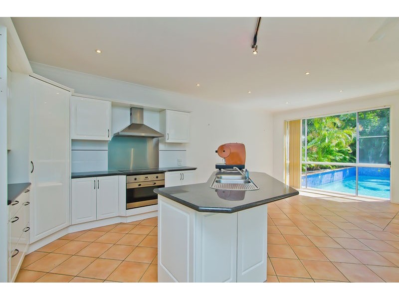 25 Twenty Fifth  Avenue, Palm Beach QLD 4221