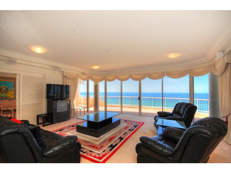 2 View Avenue, Surfers Paradise QLD 4217