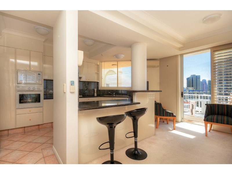 2 View Avenue, Surfers Paradise QLD 4217