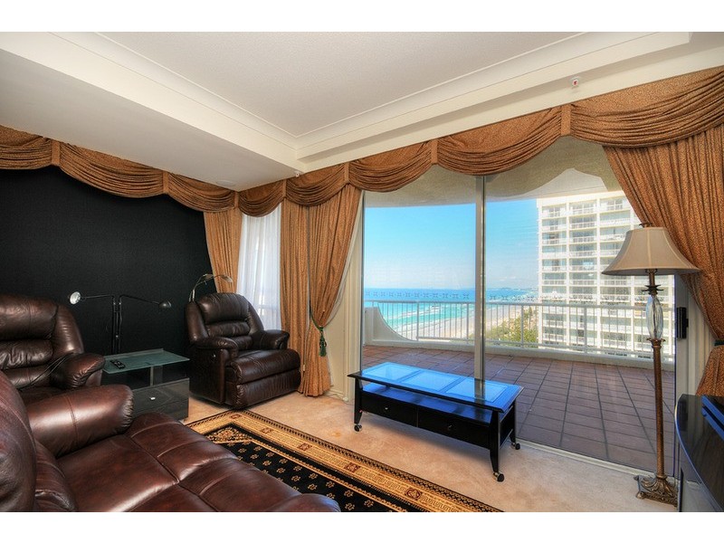 2 View Avenue, Surfers Paradise QLD 4217