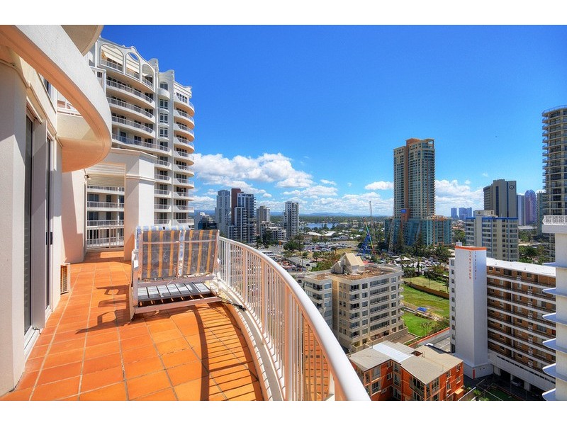 2 View Avenue, Surfers Paradise QLD 4217