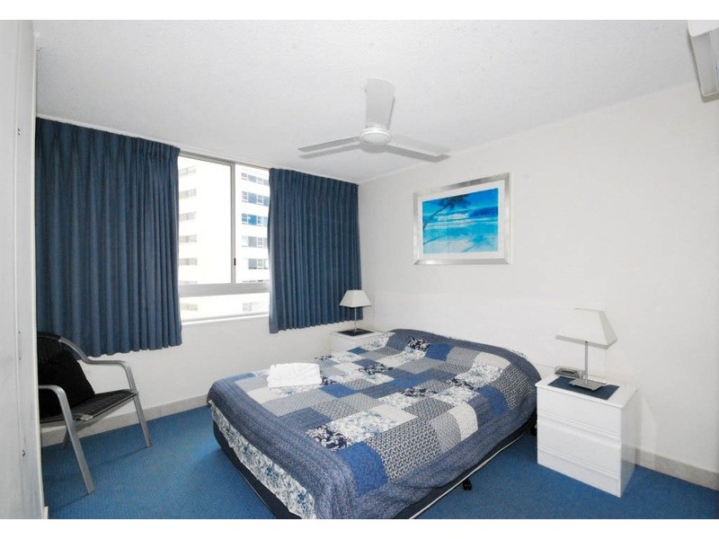 2 Ocean  Avenue, Surfers Paradise QLD 4217