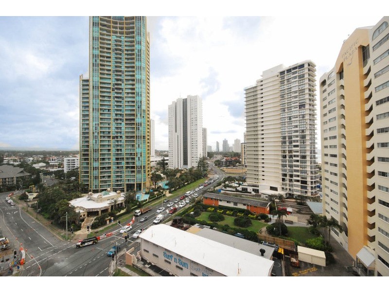 2 Ocean  Avenue, Surfers Paradise QLD 4217