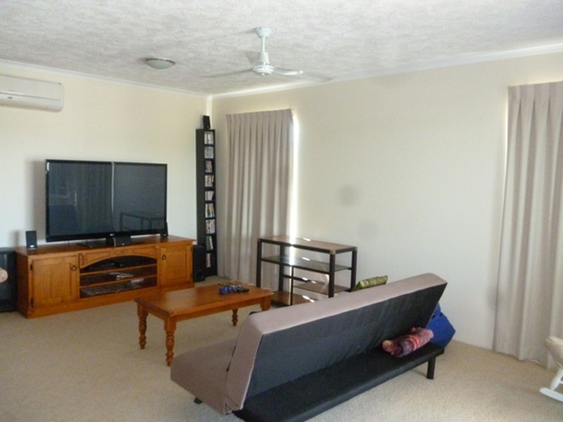 7/4 Proud Street, Labrador QLD 4215
