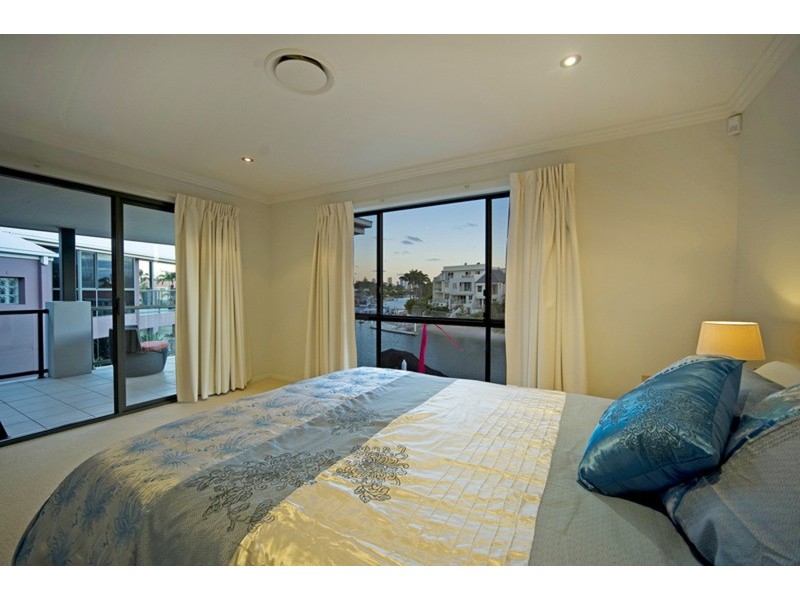 15 Pisa Court, Surfers Paradise QLD 4217