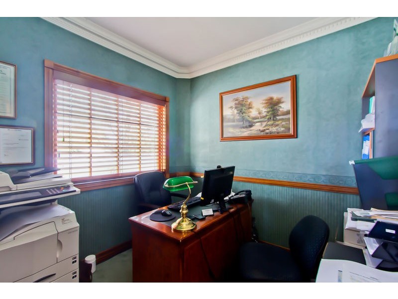 82 Ferny Avenue, Surfers Paradise QLD 4217