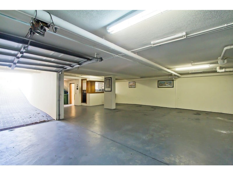 82 Ferny Avenue, Surfers Paradise QLD 4217