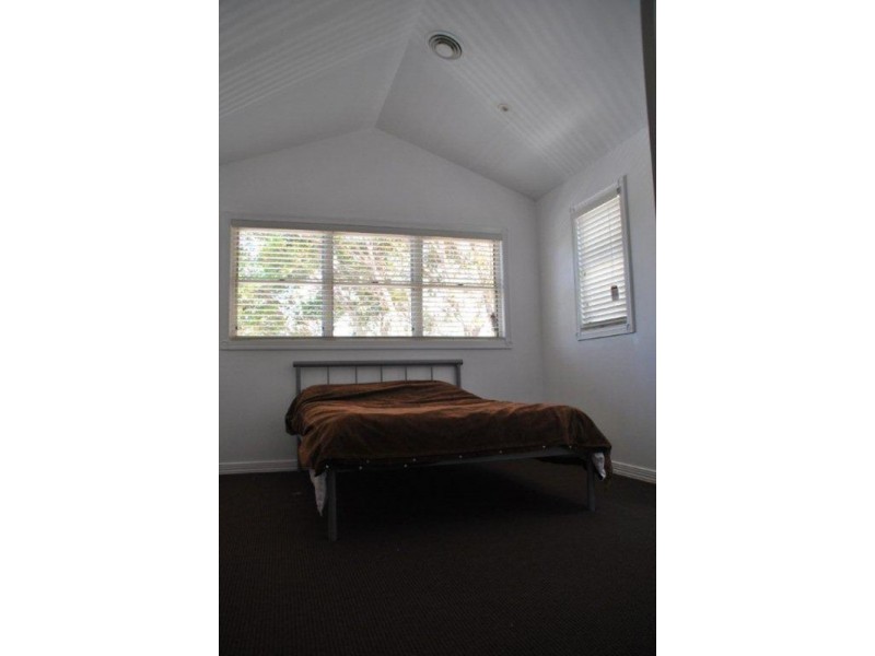 103 Salerno Street, Isle Of Capri QLD 4217