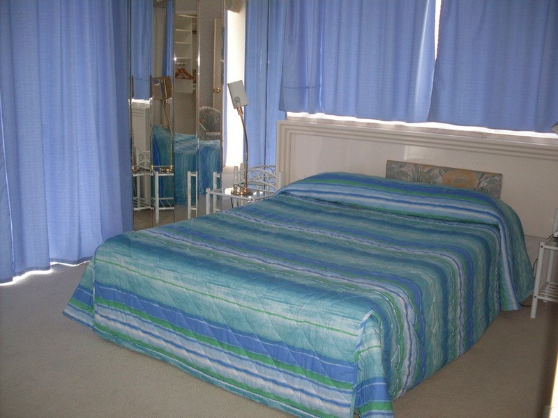 40/19 Riverview Parade, Surfers Paradise QLD 4217