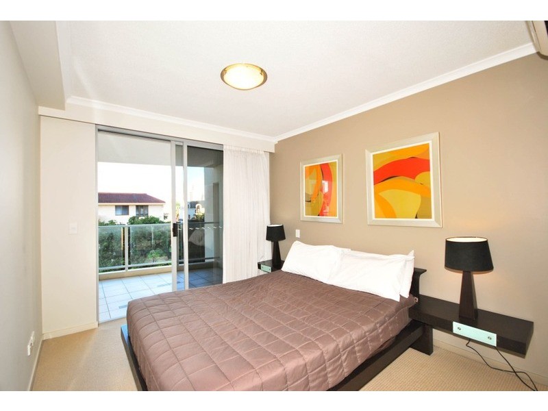 ‘Trilogy’ 21  Cypress Avenue, Surfers Paradise QLD 4217