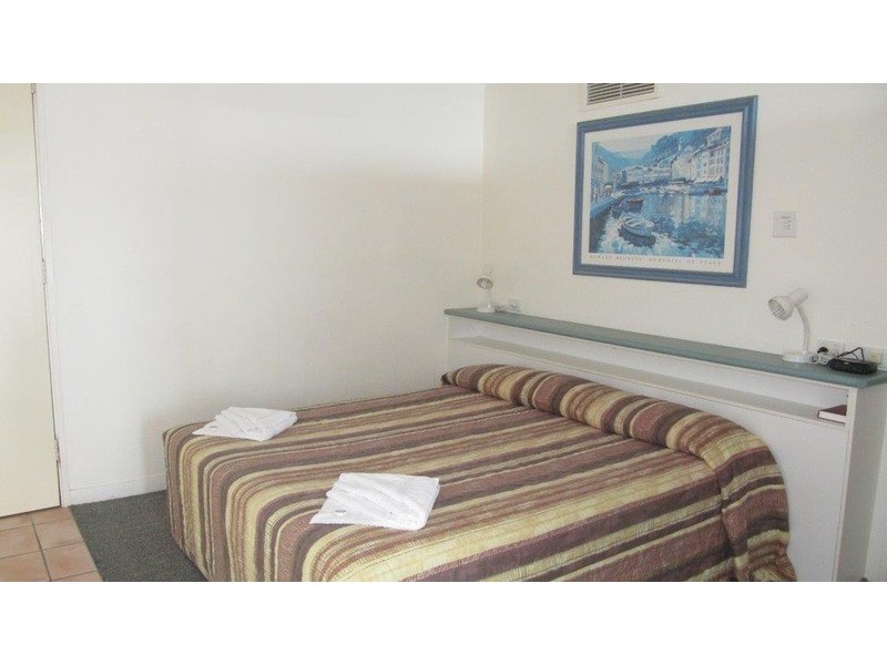 “Chateau” 44 The Esplanade, Surfers Paradise QLD 4217