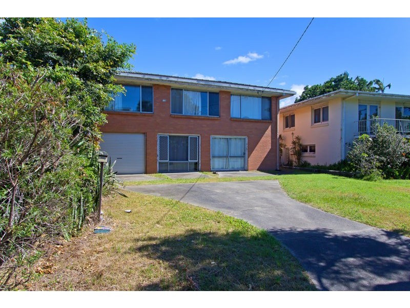 175 Stanhill Drive, Chevron Island QLD 4217