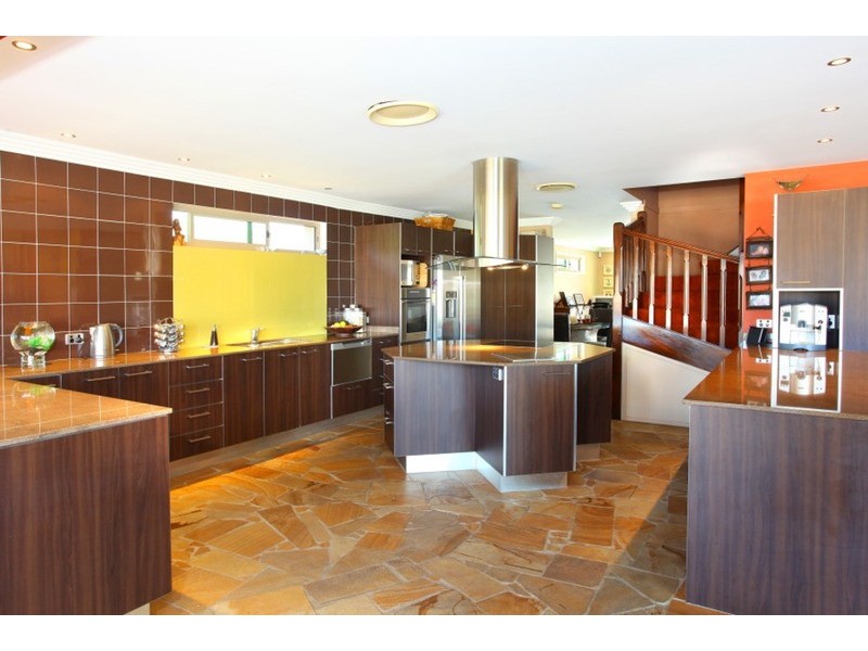 53 Platypus Avenue, Sorrento QLD 4217