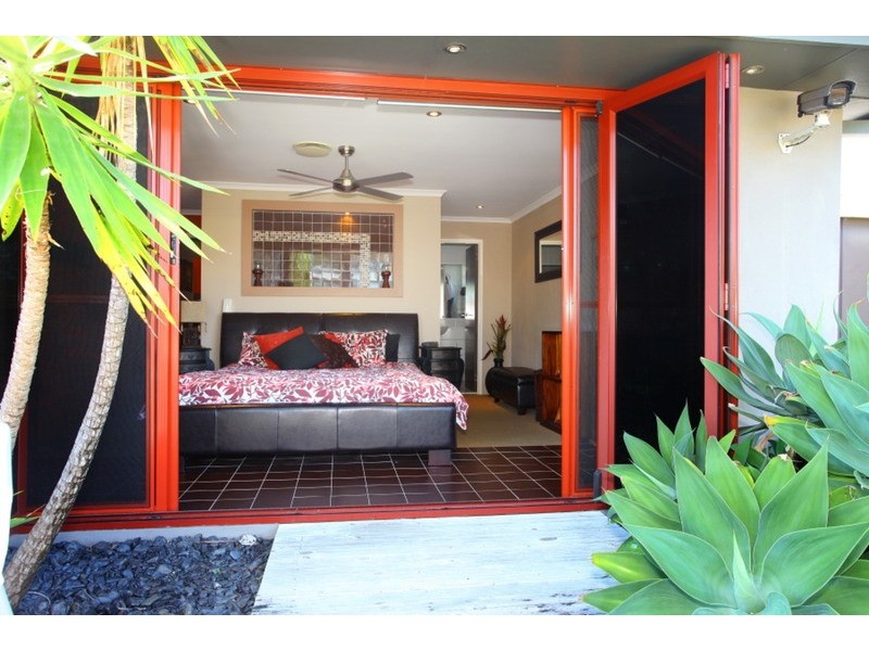 53 Platypus Avenue, Sorrento QLD 4217