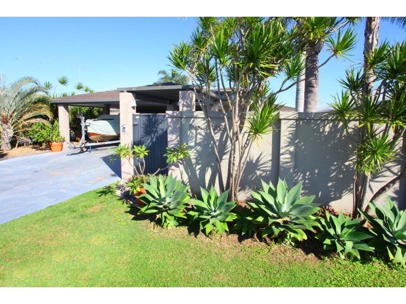 53 Platypus Avenue, Sorrento QLD 4217