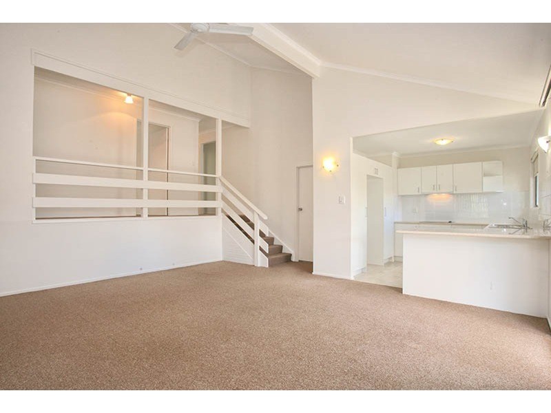 93 Currumburra Road, Ashmore QLD 4214