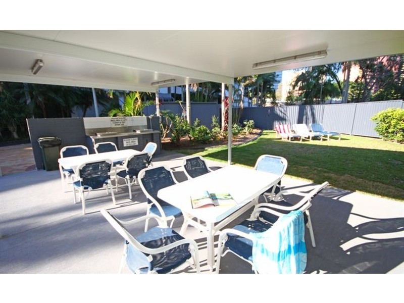 ‘Surfers Plaza’ 70 Remembrance Drive, Surfers Paradise QLD 4217