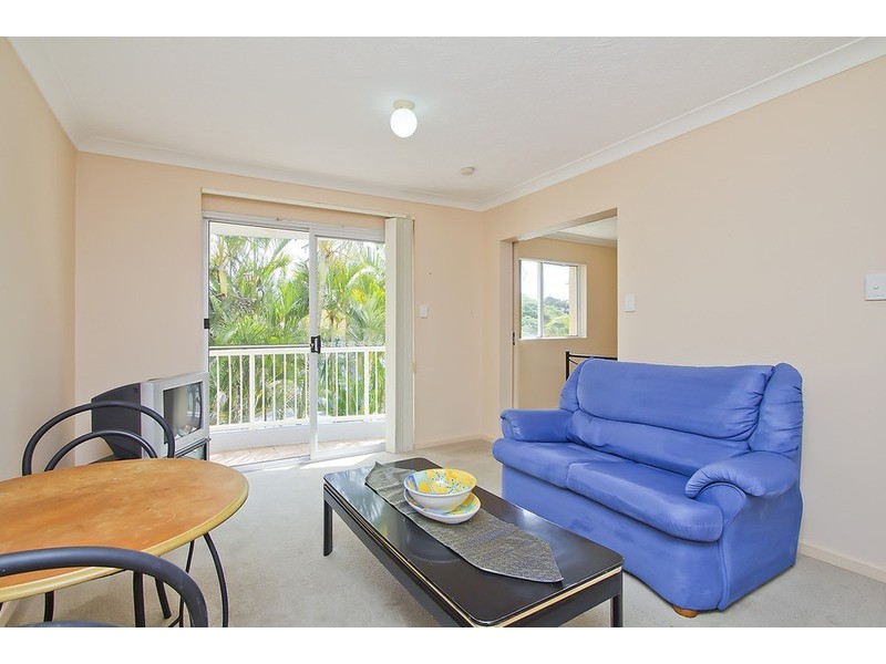9/25 Darrambal Street, Chevron Island QLD 4217