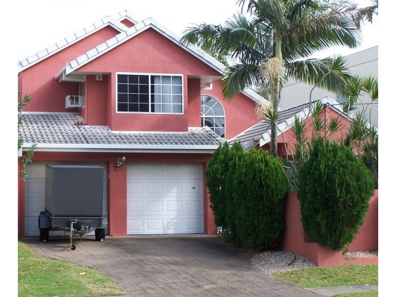 29 Amalfi Drive, Isle Of Capri QLD 4217