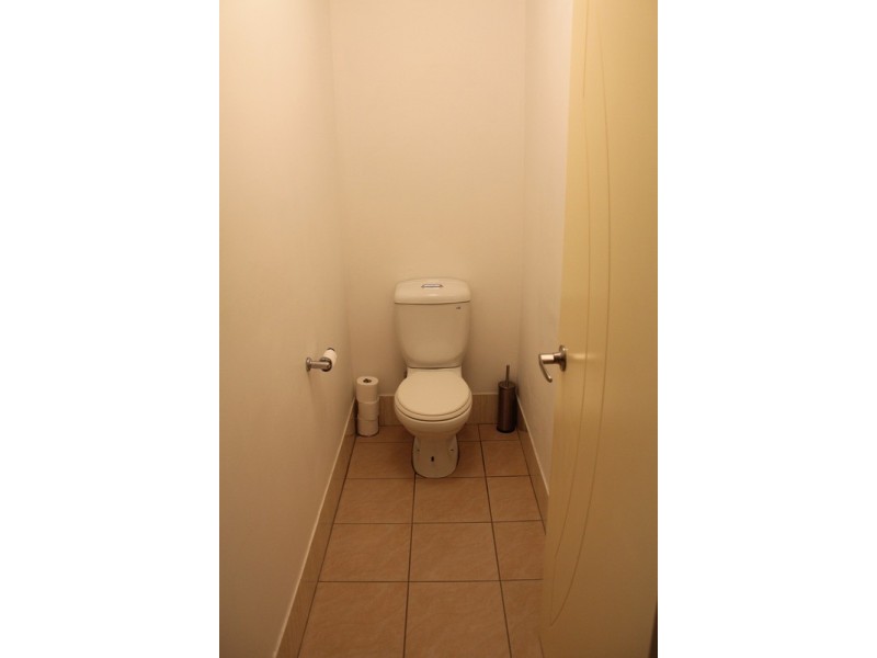 102/128 Benowa  Road, Southport QLD 4215