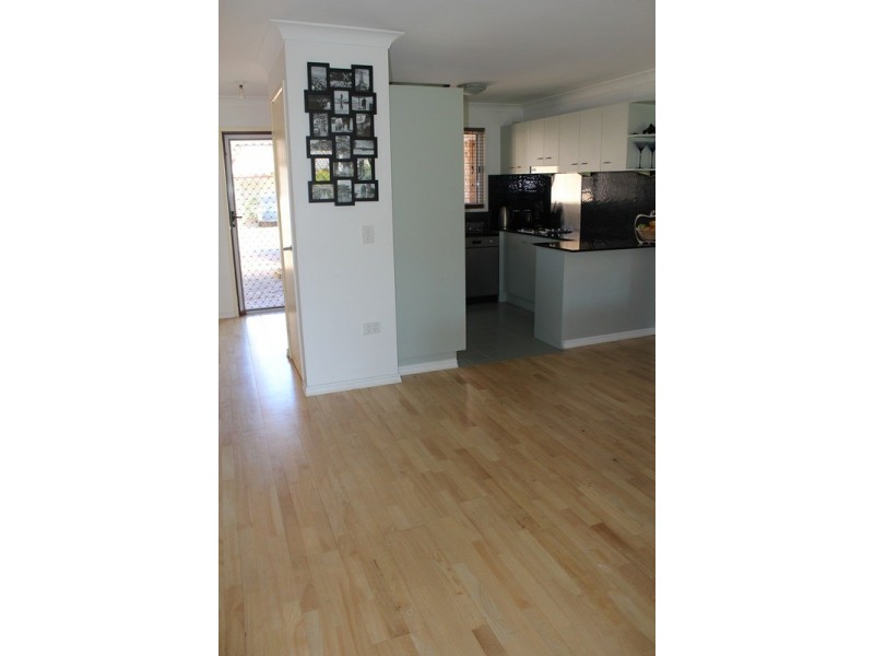 102/128 Benowa  Road, Southport QLD 4215