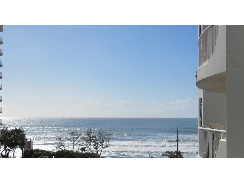 ‘Moroccan’ 7 Elkhorn Avenue, Surfers Paradise QLD 4217