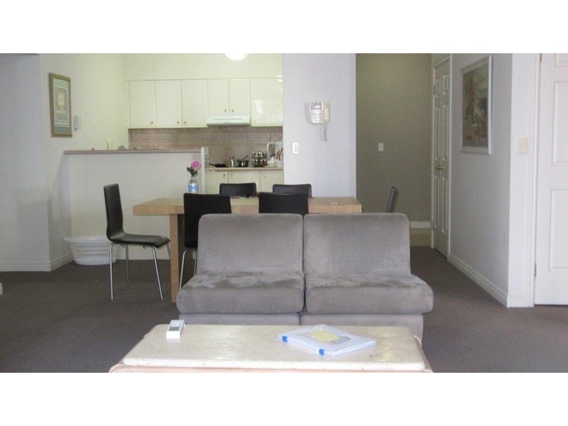 ‘Moroccan’ 7 Elkhorn Avenue, Surfers Paradise QLD 4217