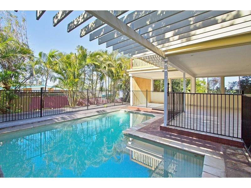 16 Maxwell Brown Drive, Southport QLD 4215