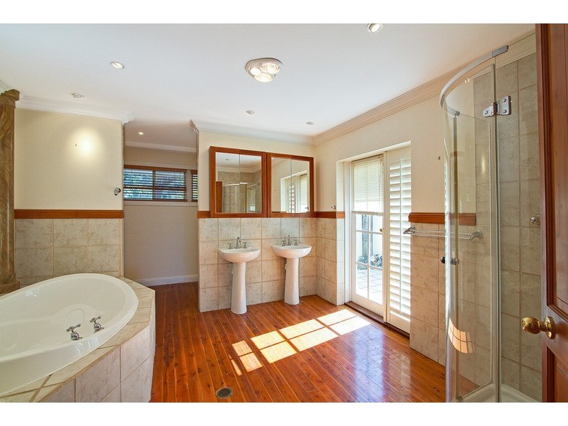 16 Maxwell Brown Drive, Southport QLD 4215