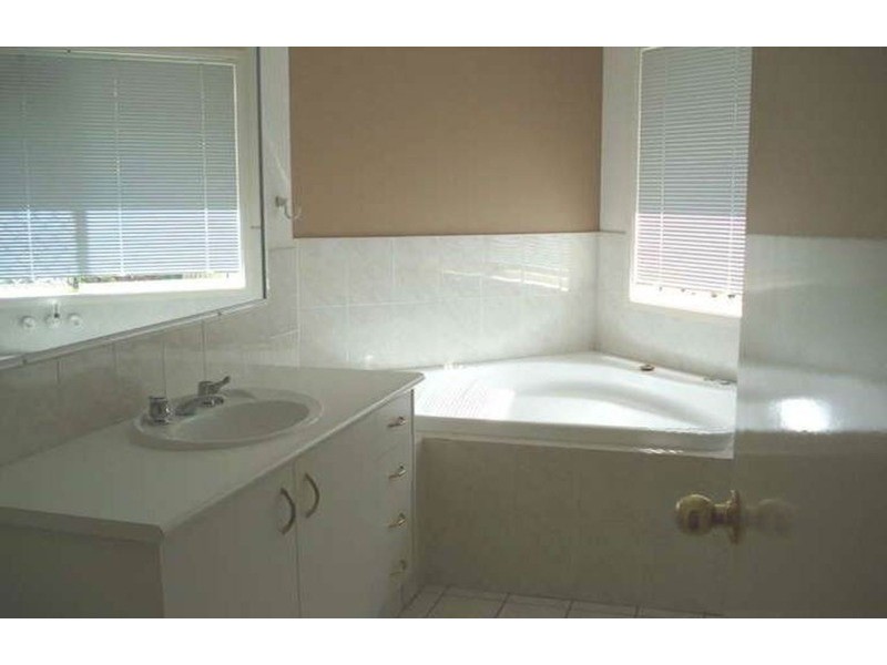 23 Forster  Avenue, Sorrento QLD 4217