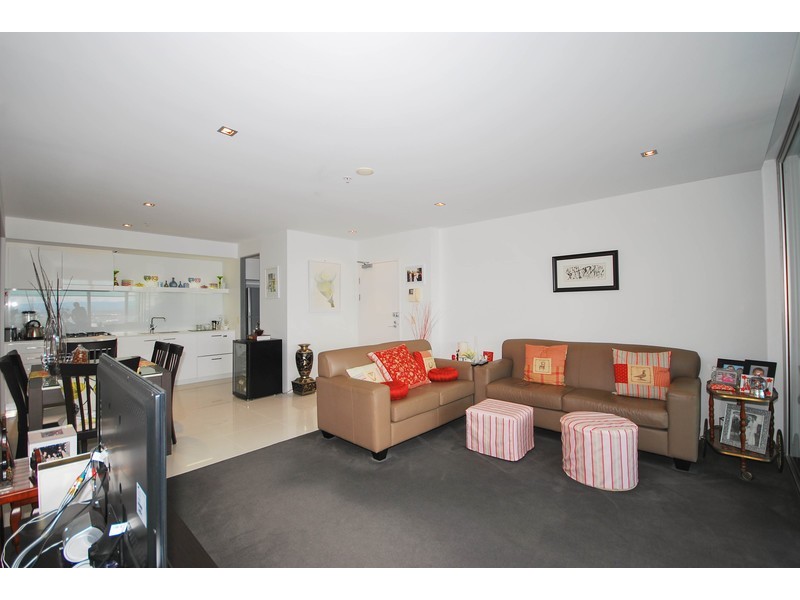 9 Hamilton Avenue, Surfers Paradise QLD 4217