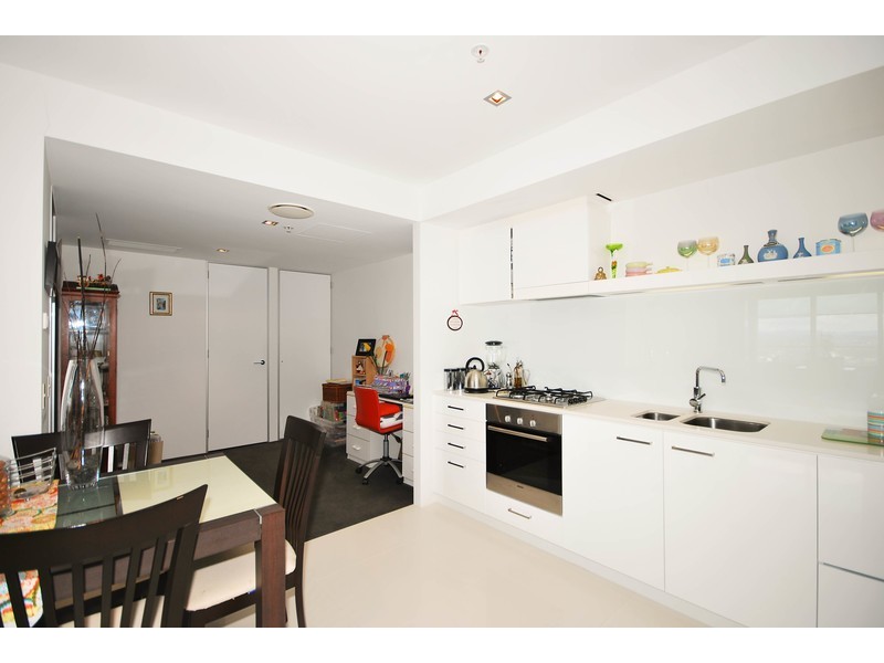 9 Hamilton Avenue, Surfers Paradise QLD 4217