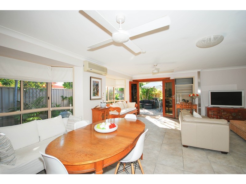Chevron Island QLD 4217