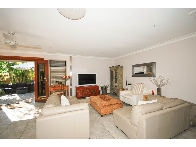 Chevron Island QLD 4217