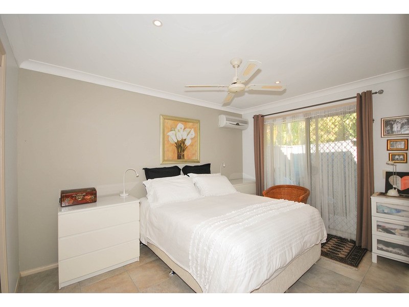 Chevron Island QLD 4217