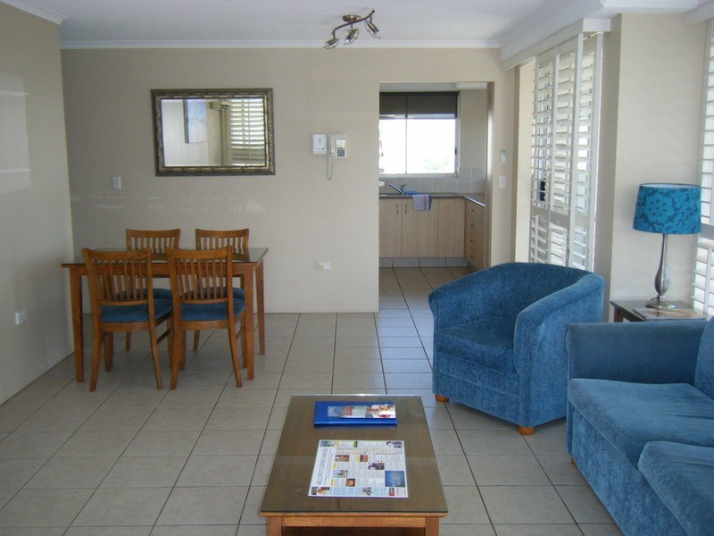 Surfers Beachside/10 Vista Street, Surfers Paradise QLD 4217