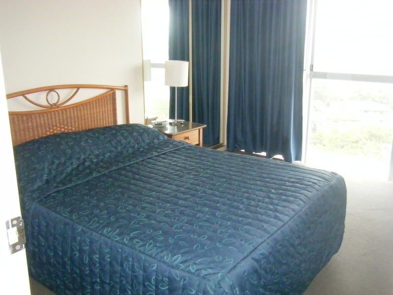 Surfers Beachside/10 Vista Street, Surfers Paradise QLD 4217