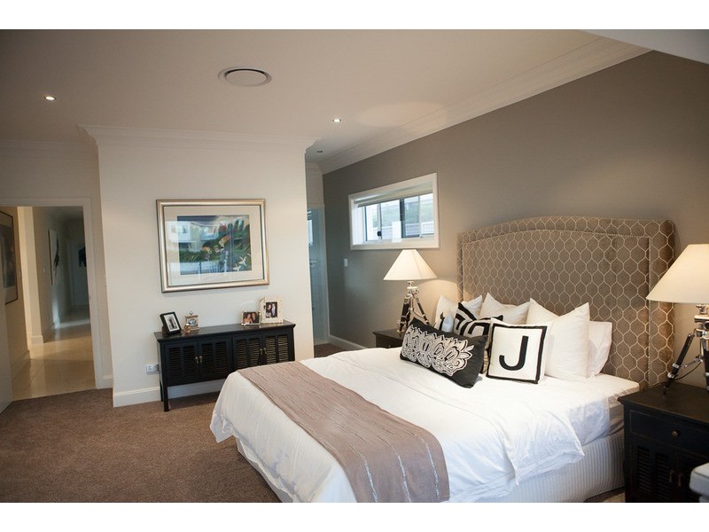 9 Buccaneer Court, Paradise Waters QLD 4217