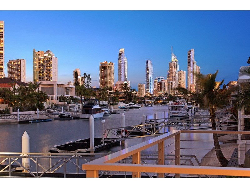 9 Buccaneer Court, Paradise Waters QLD 4217