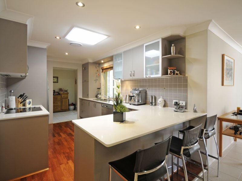 4 Forster Avenue, Sorrento QLD 4217