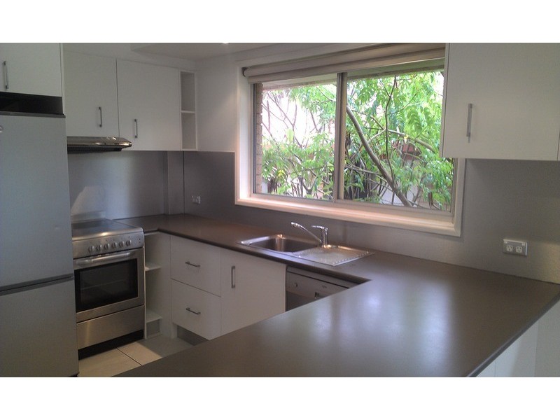 2 Sunrise Boulevard, Surfers Paradise QLD 4217