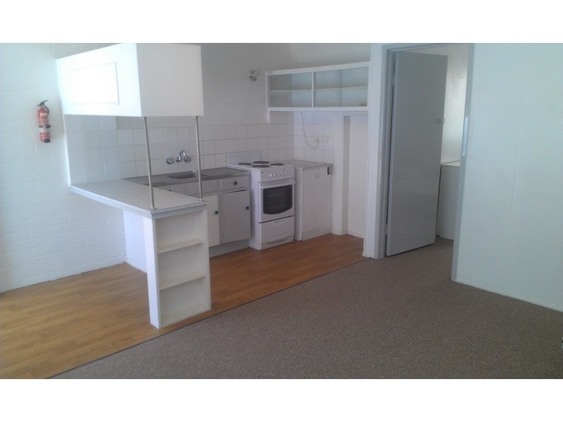 4/16 Sunrise  Boulevard, Surfers Paradise QLD 4217