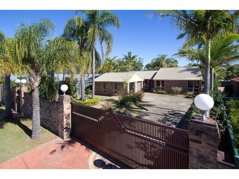 17 Quigan Terrace, Highland Park QLD 4211