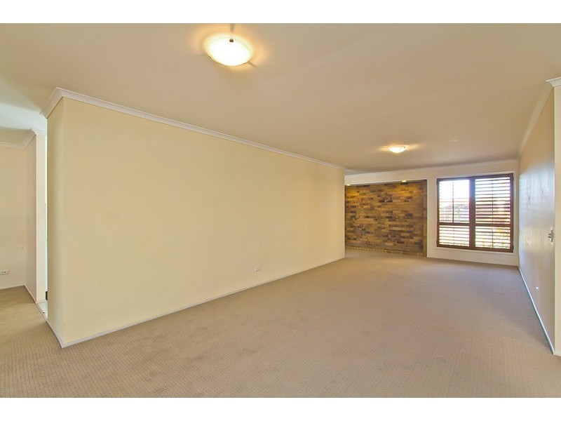 17 Quigan Terrace, Highland Park QLD 4211