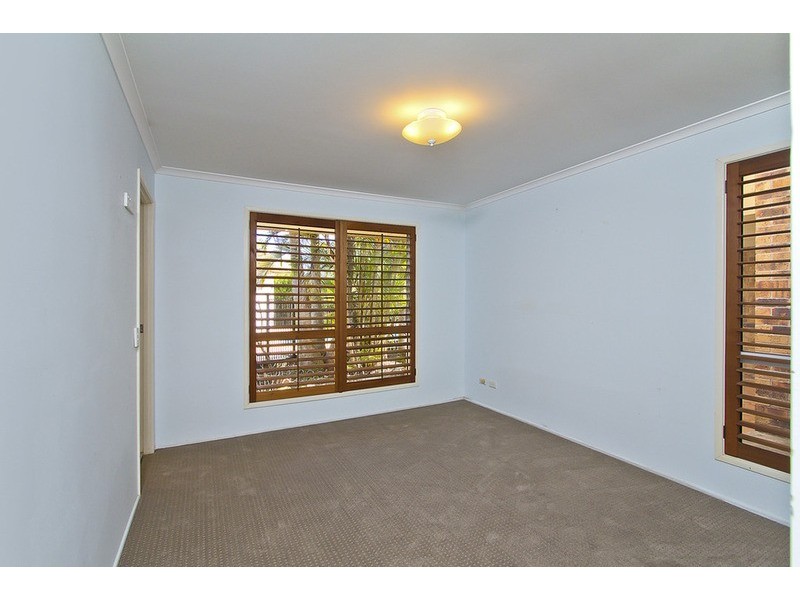 17 Quigan Terrace, Highland Park QLD 4211