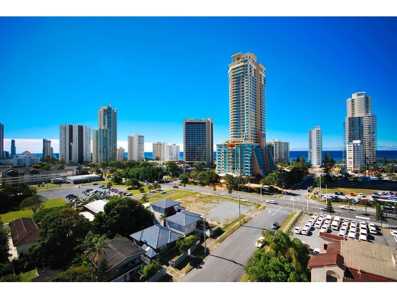 21 Cypress TRILOGY Avenue, Surfers Paradise QLD 4217