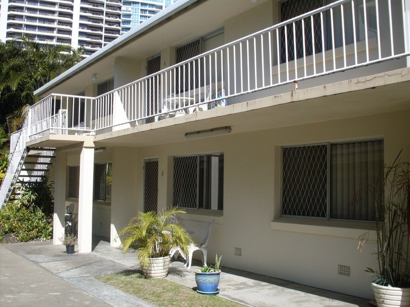 2/12-14 Hamilton  Avenue, Surfers Paradise QLD 4217