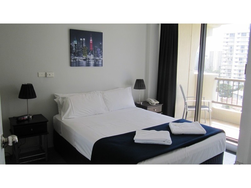 Aristocrat/19 Aubrey Street, Surfers Paradise QLD 4217