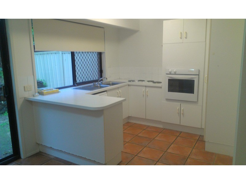 18 Columbia Court, Oxenford QLD 4210