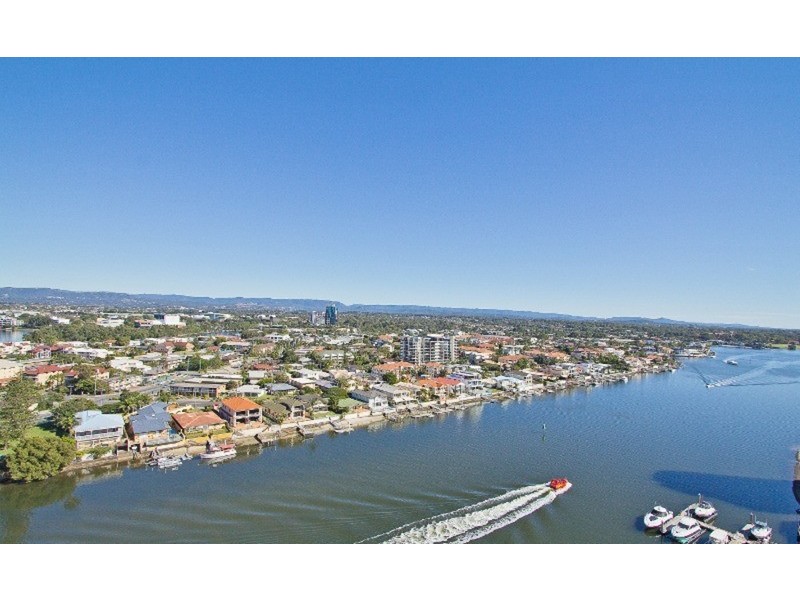 15/ ‘Solitaire’ 20 riverview Parade, Surfers Paradise QLD 4217